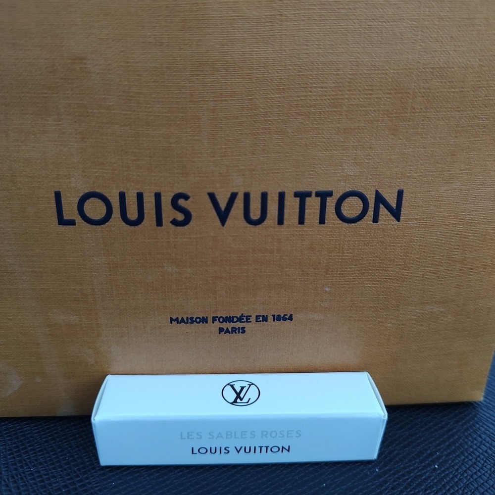 Les Sables Roses By Louis Vuitton Eau De Parfum Sample Spray - 2ml/0.06oz - Picture 2 of 5
